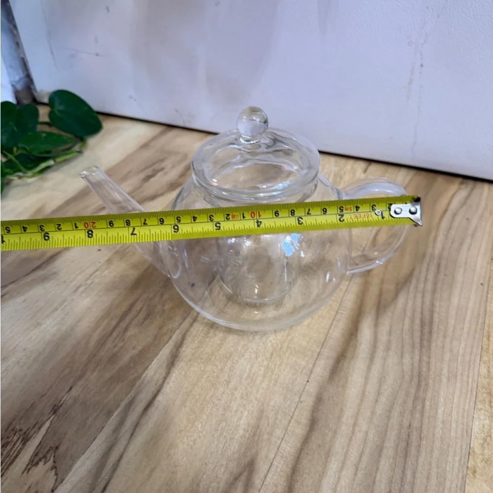 Elegant Clear Glass Teapot with Lid